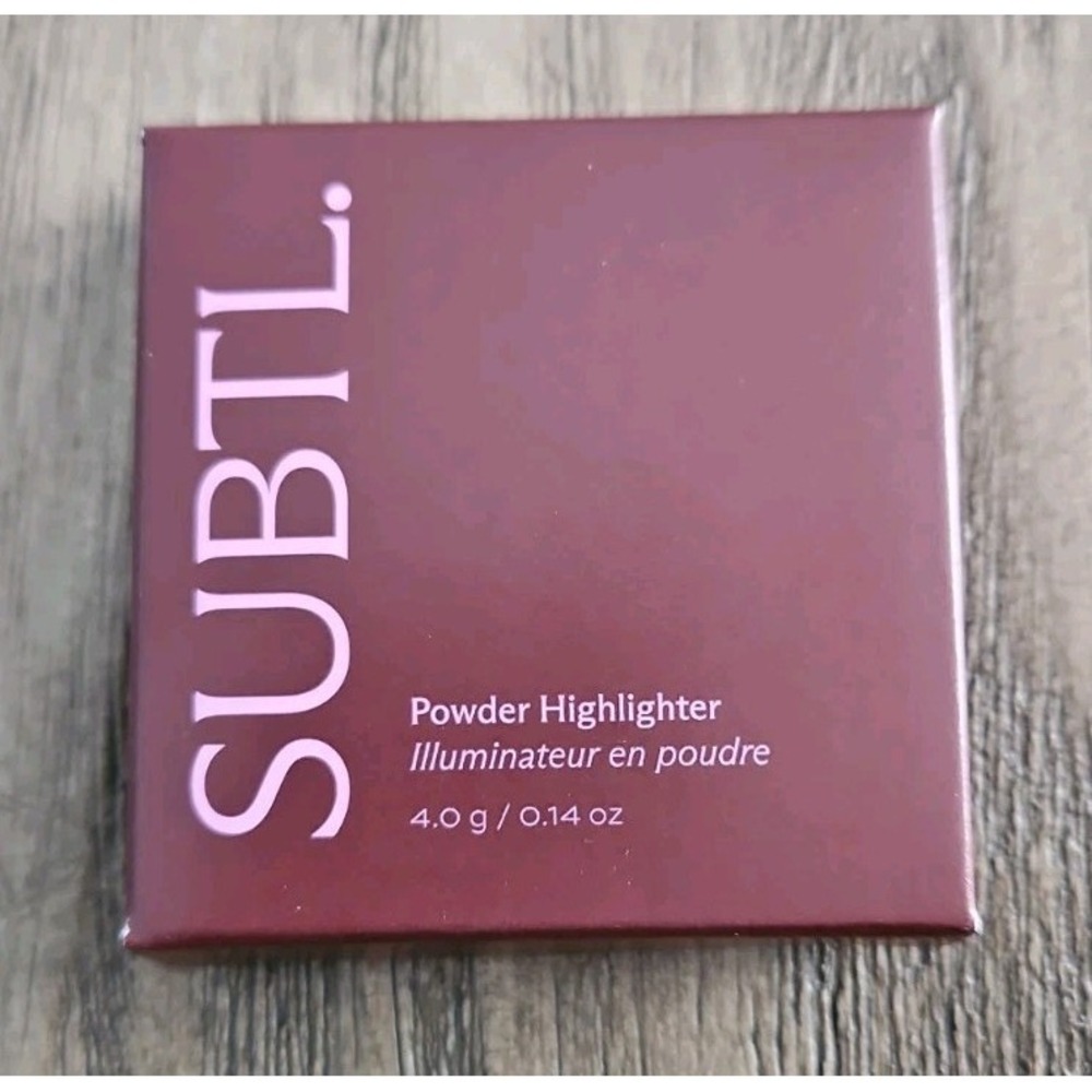 SUBTL Champagne Shade Powder Highlighter Makeup, 0.14 oz